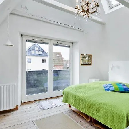 Villalejlighed I Bronshoj Apartment